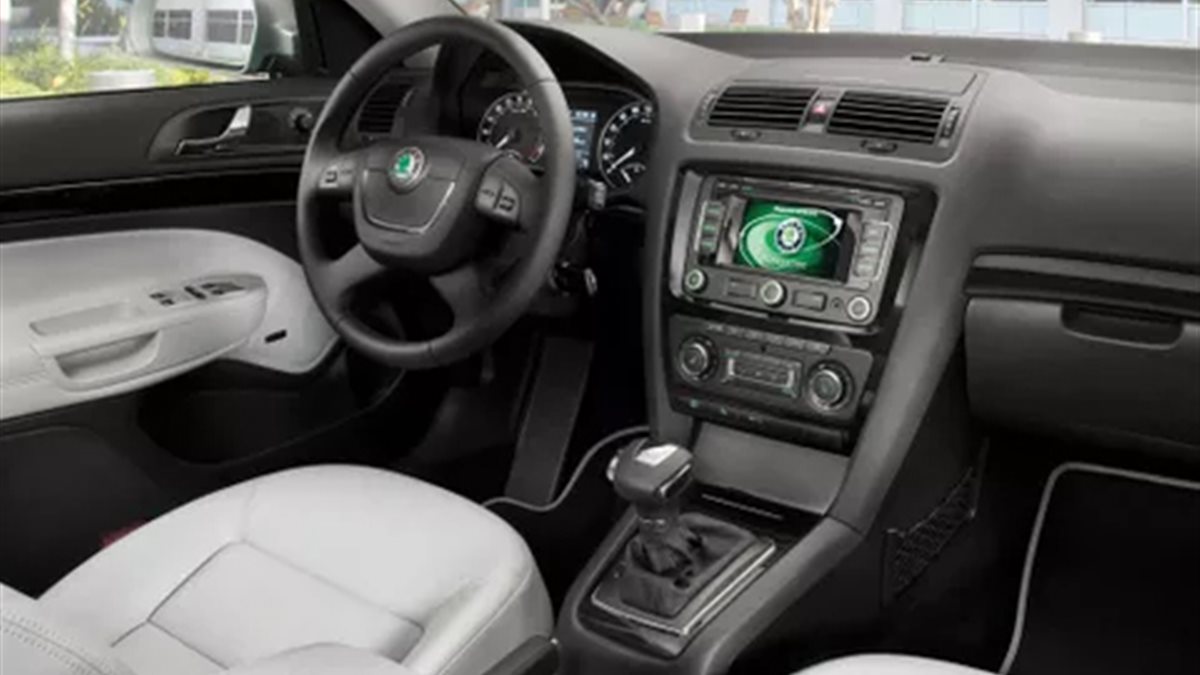 قبل ما تشتري سكودا فانتازيا 2012 مستعملة في مصر السعر والمواصفات والعيوب