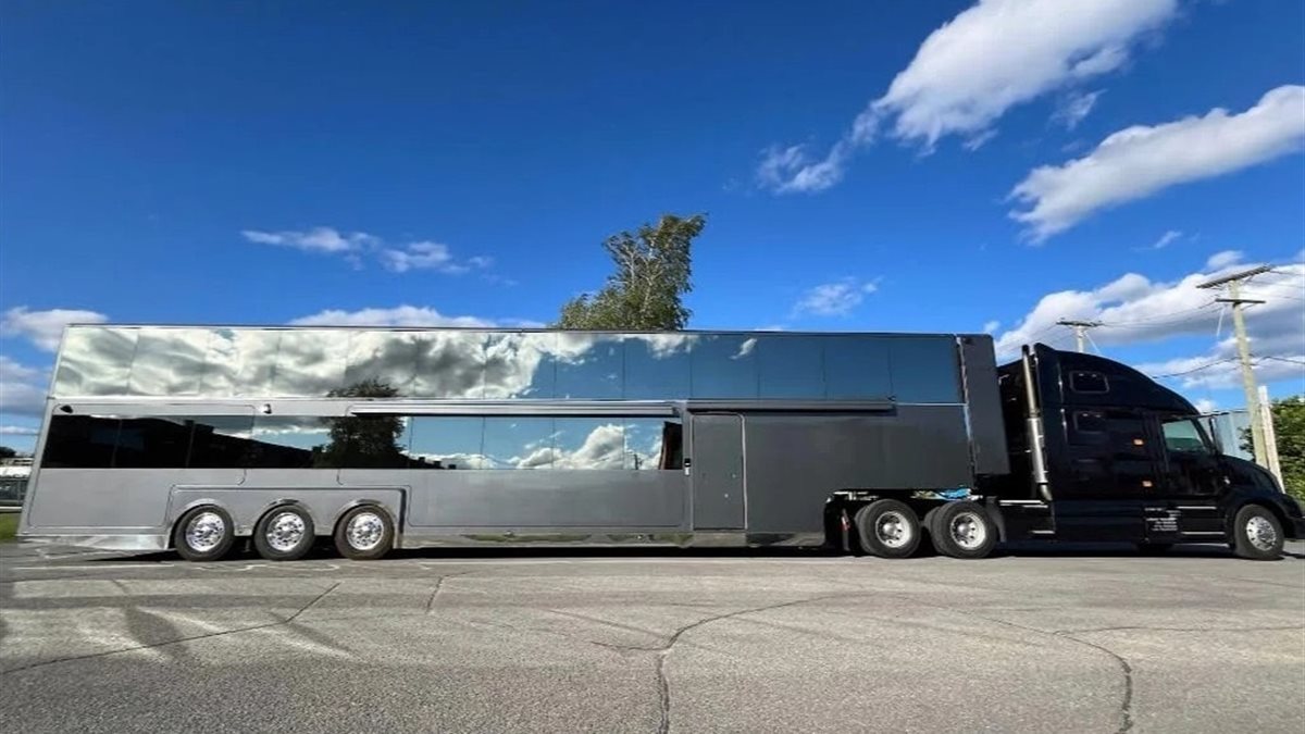 قصر فاخر على عجلات.. كل ما تحتاج معرفته عن مقطورة السفر الفاخرة “زينيث”