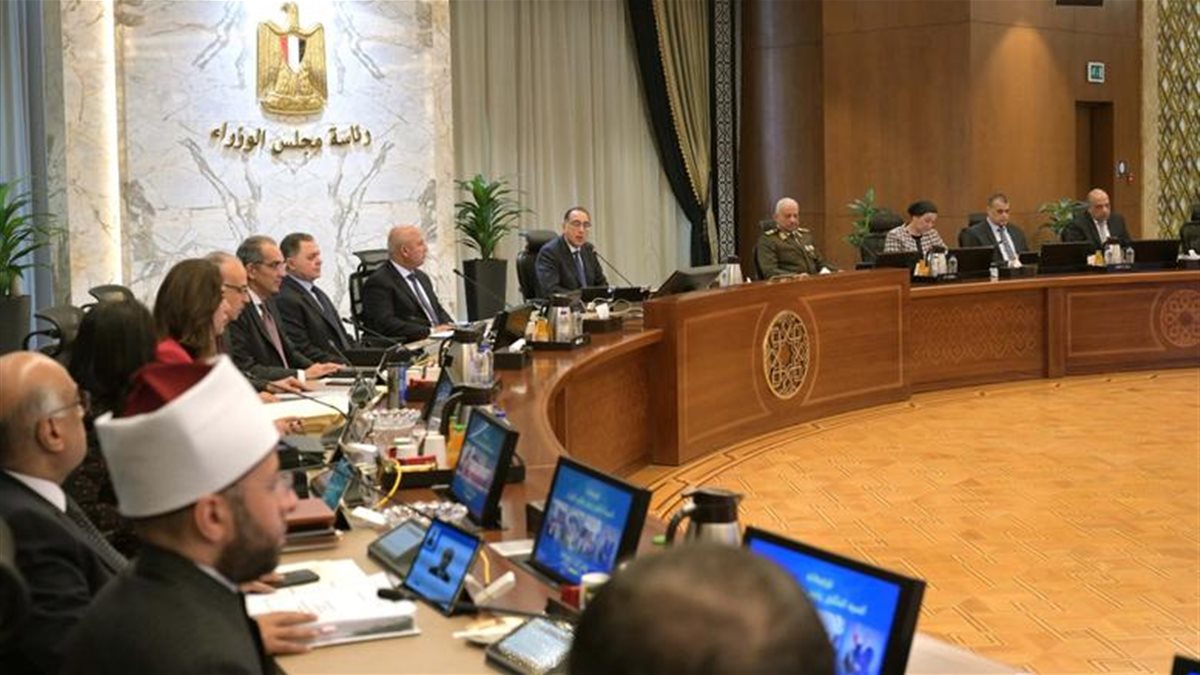 مجلس الوزراء يوافق على تغليظ عقوبة السير عكس الاتجاه