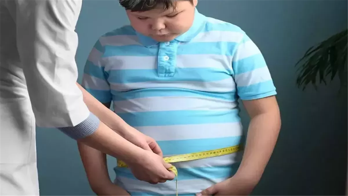 تحذيرات من السمنة لدى الأطفال ودعوات لتعزيز العادات الصحية منذ الصغر.. تفاصيل