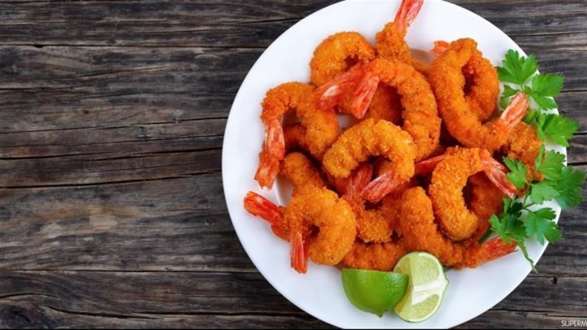 طريقة عمل الجمبري الكرسبي في البيت… قرمشة وطعم أحلى من المحلات