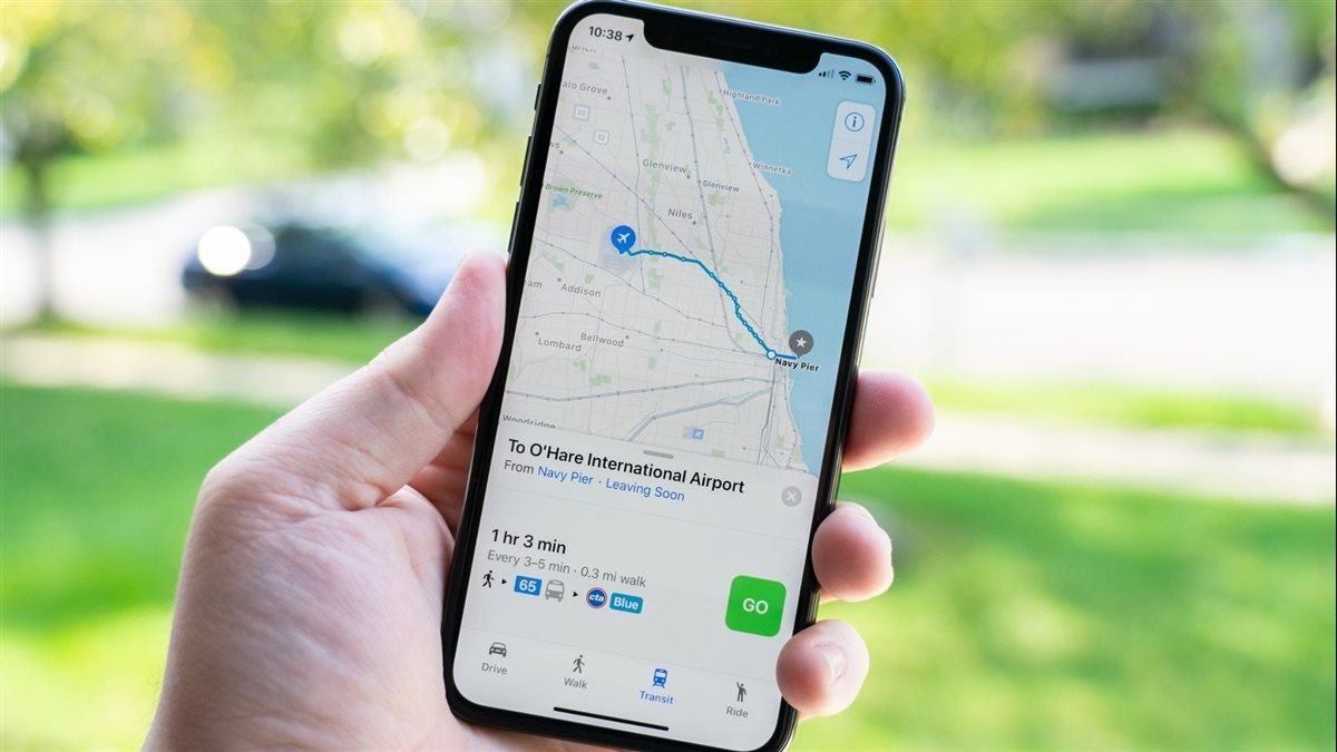 أبل تفتح مجالاً جديداً للإيرادات عبر إبراز المواقع التجارية في نتائج البحث