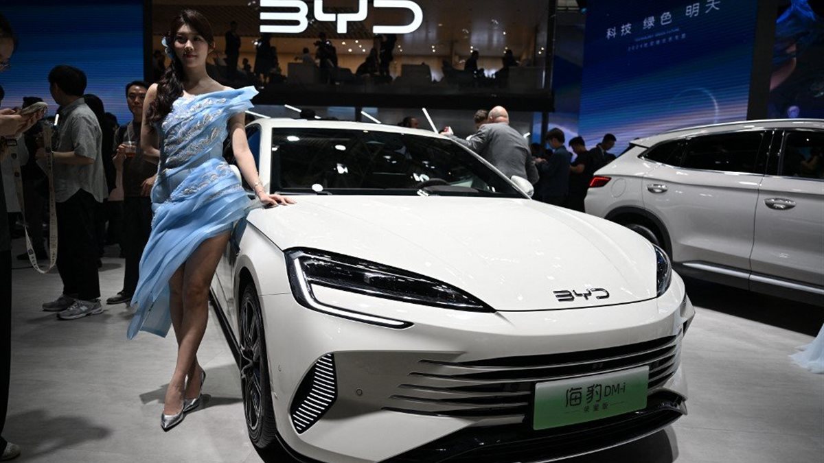 السيارات الكهربائية الصينية تستفيد من الدعم الألماني.. خبراء يطالبون بحماية الصناعة الأوروبية