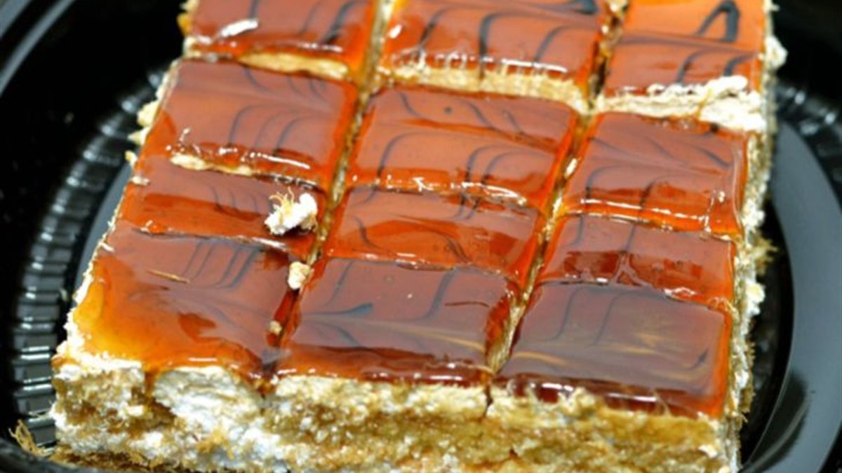 بسبوسة الكريم كراميل .. حلوى سهلة ولذيذة بخطوات بسيطة