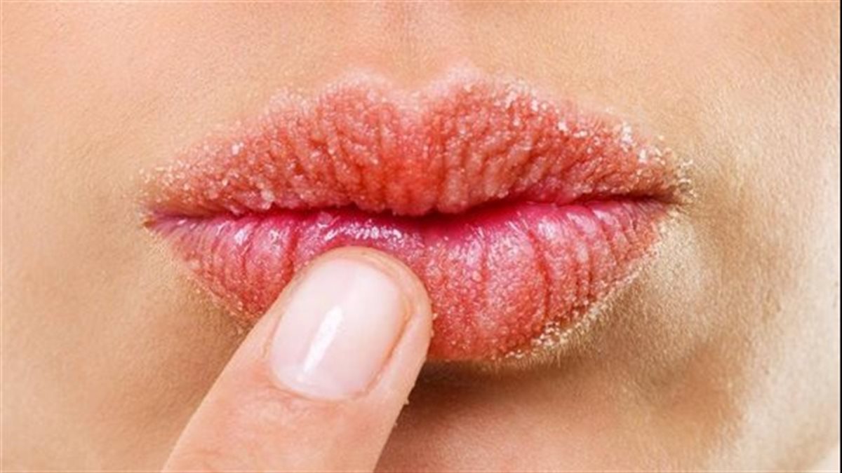 لمنع تكتل المكياج في الشتاء.. 4 خطوات تمنحك بشرة جذابة وإطلالة مميزة