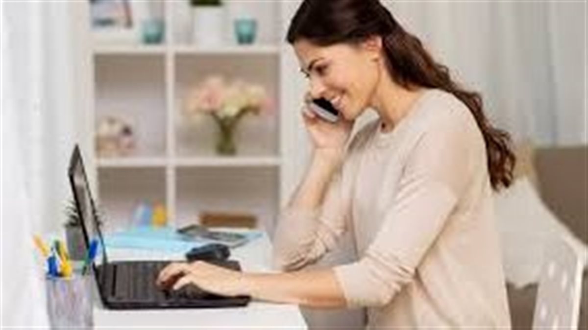 العمل من المنزل يحسن الصحة النفسية للنساء.. دراسة توضح