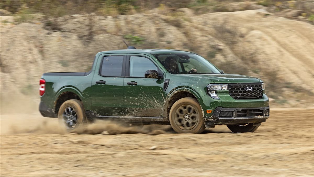 شاحنة العام تجمع بين القوة والتكنولوجيا في تصميم عملي صغير