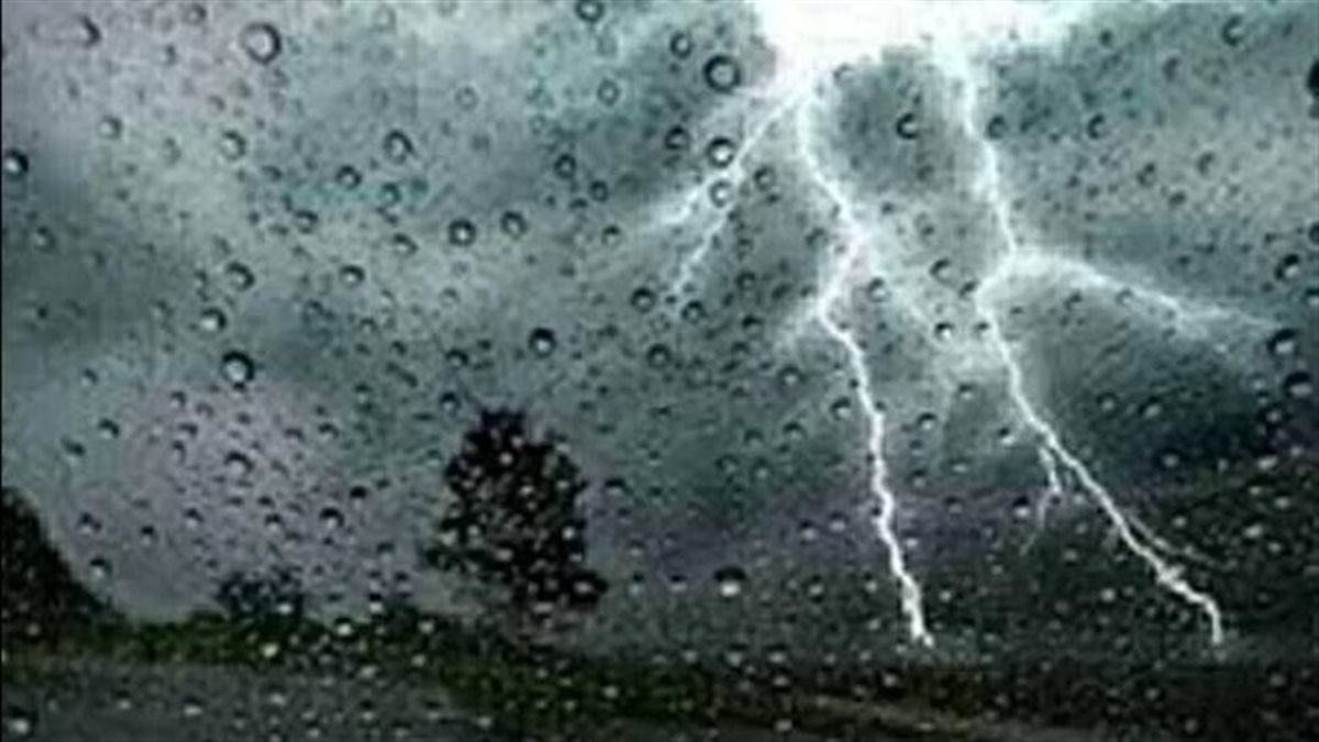 أمطار رعدية وبرق على هذه المناطق.. وتحذيرات من الأرصاد بشأن طقس الغد