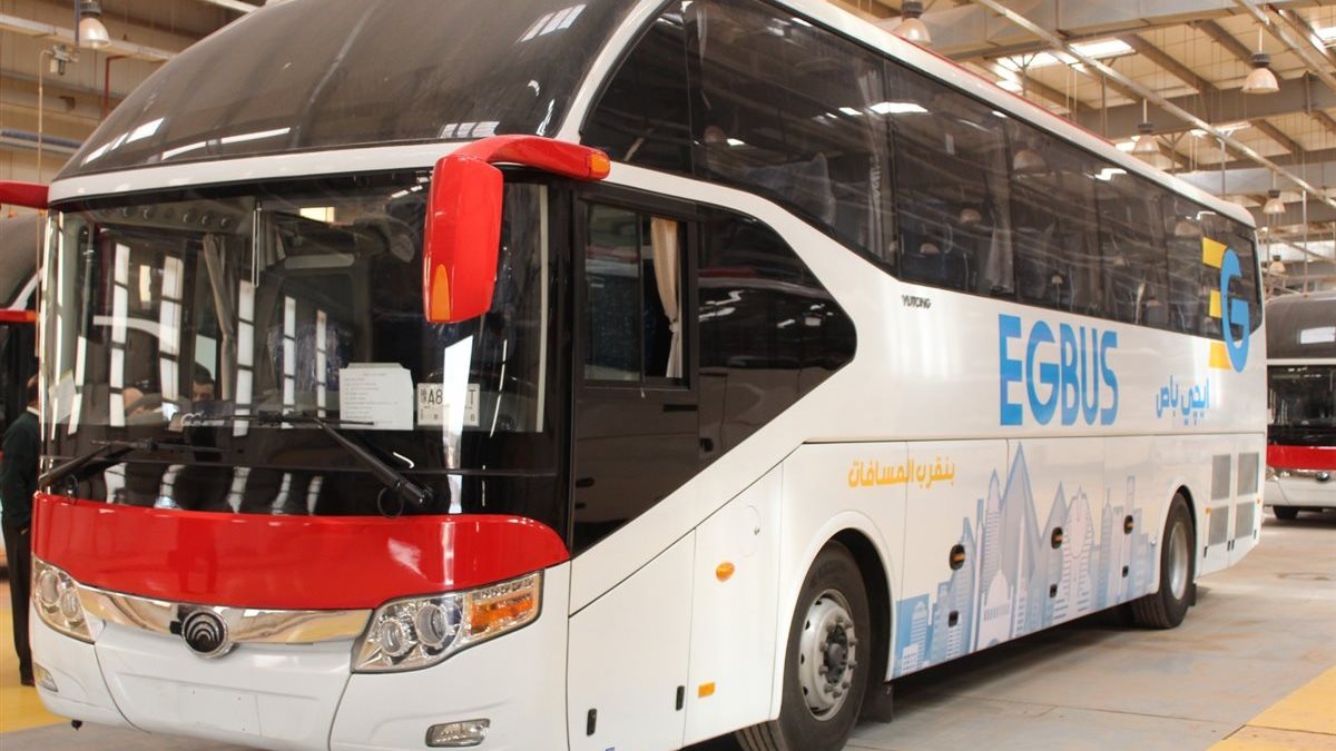 “نقلة تاريخية للنقل المصري .. أسطول الركاب يقتحم الطريق بـ529 أتوبيس جديد” بالصور