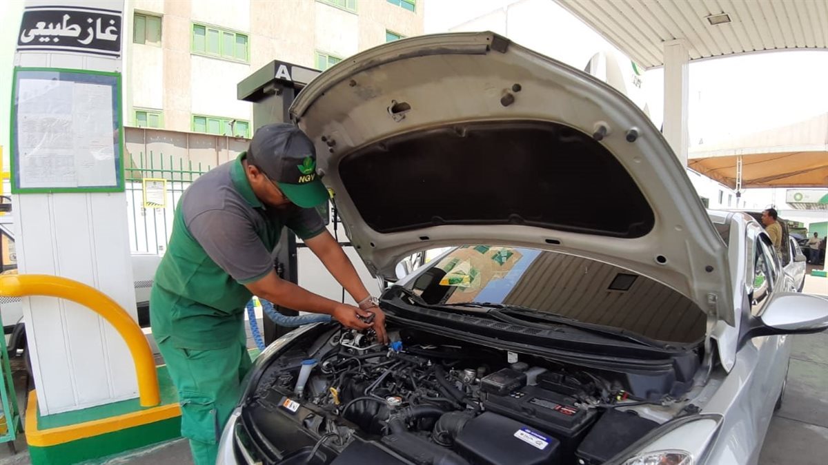 6 خطوات لتحويل السيارة للعمل بالغاز الطبيعي.. آمنة وسهلة