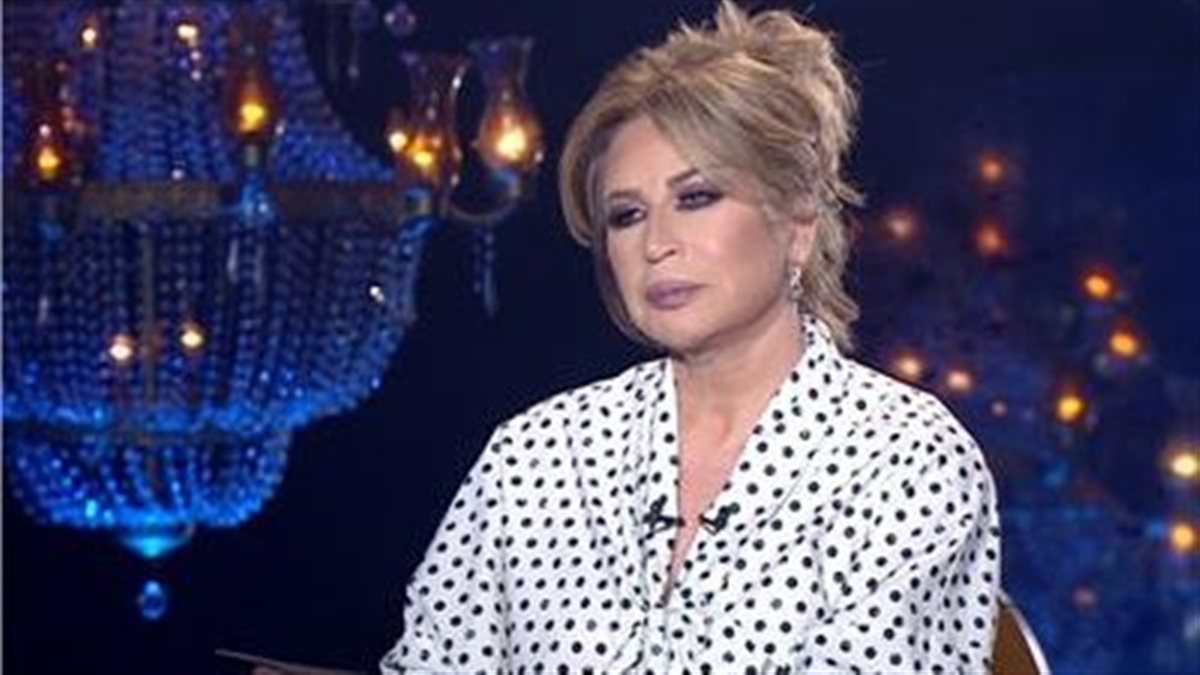 جدل بين أزهري والمخرجة إيناس الدغيدي عن الحجاب.. ماذا حدث؟