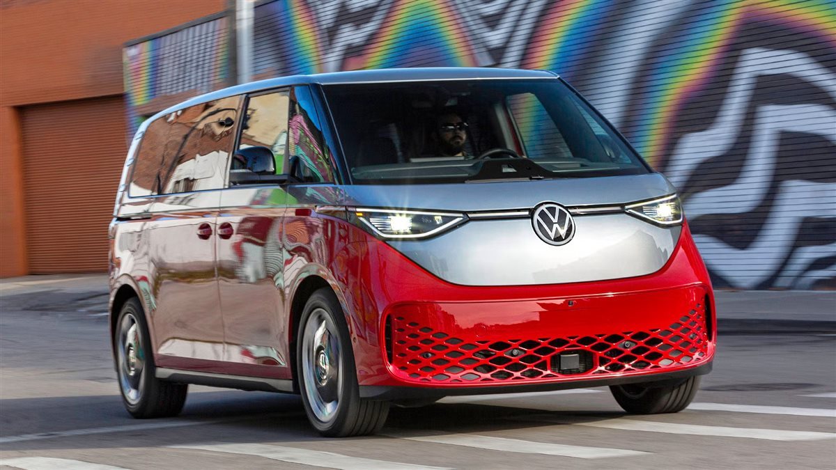 توقف إنتاج فولكس فاجن ID. Buzz 2026.. هل تعود أقوى في 2027؟ صور