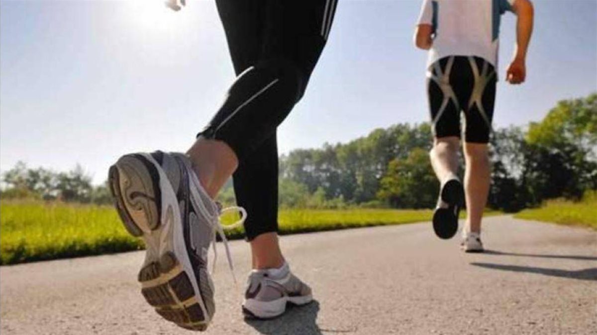 المشي 7 آلاف خطوة يوميًا قد يكون كافيًا للصحة العقلية والجسدية