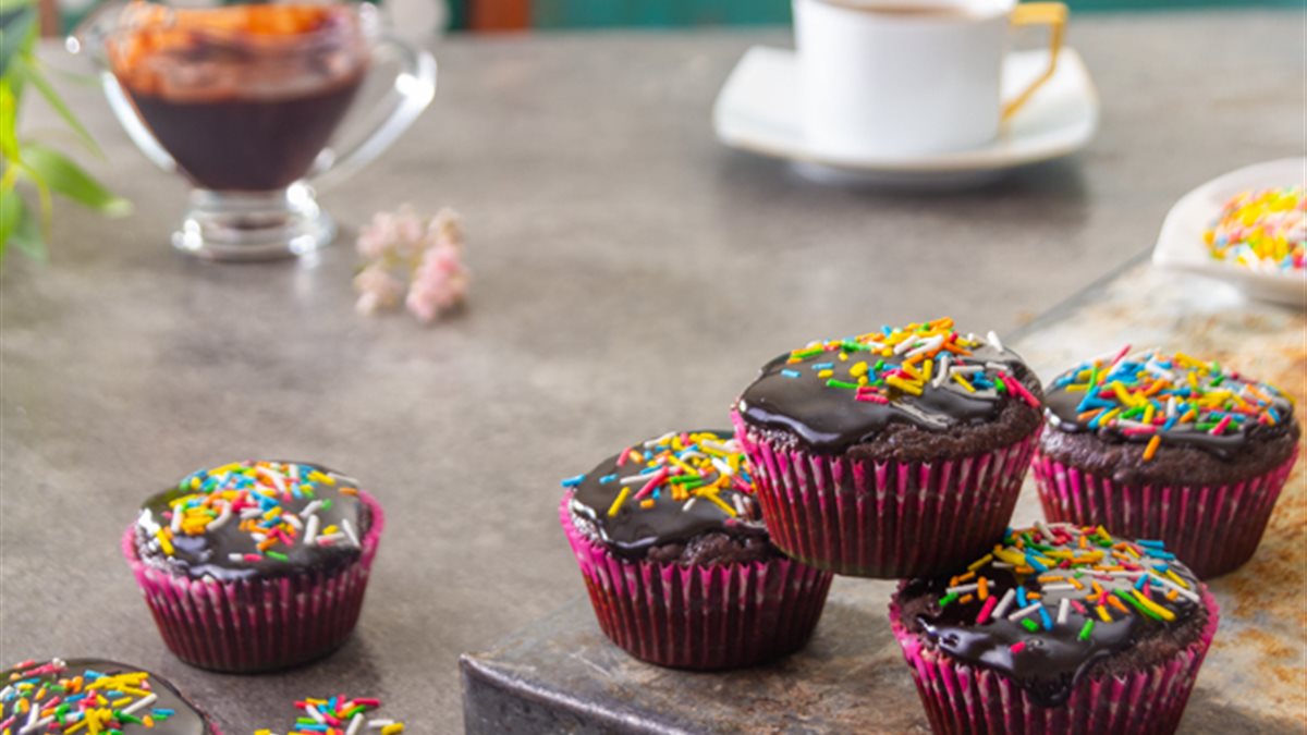 طريقة تحضير كب كيك الشوكولاتة الكلاسيكي في المنزل