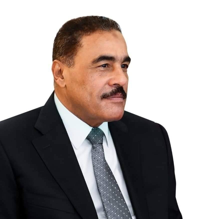 تنفيذاً لتوجيهات المحافظ.. إخلاء سوق وسط المدينة وإعادة تسكين الباعة بسوق مطروح العمومي في حملة مكبرة