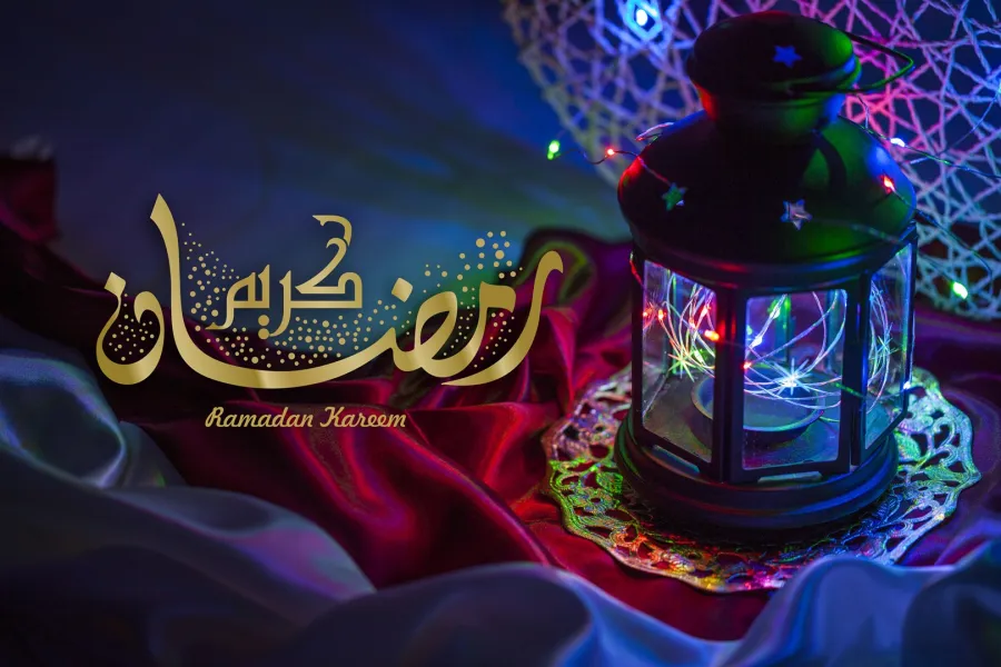 أفضل عبارات تهنئة رمضان 2026 لزملاء العمل تقوي العلاقات المهنية