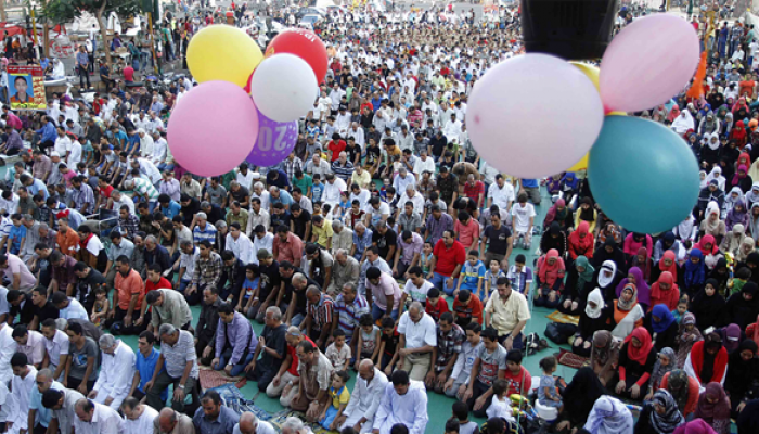 البحوث الفلكية تعلن موعد عيد الفطر 2026 وموعد صلاة العيد في القاهرة