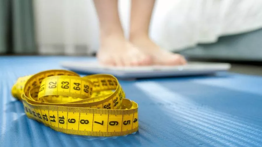 خس 6 كيلو واكسب ذهب.. مفاجأة وزارة الصحة للمصريين في شهر رمضان