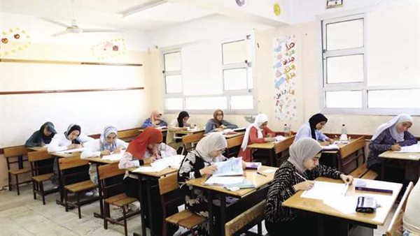 موعد امتحانات الفصل الدراسي الثاني 2026 للمدارس والجامعات في مصر رسميا