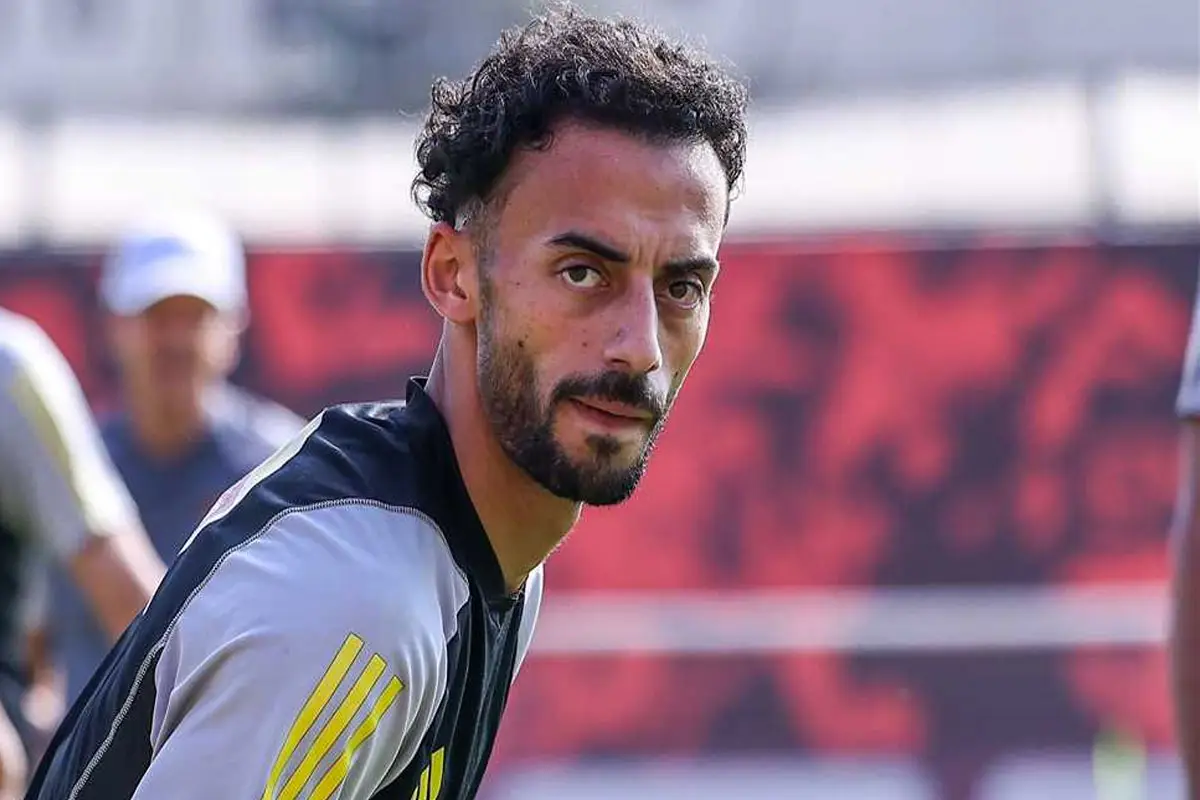 صداع التجديد في الأهلي.. كوكا يطلب «رقماً خيالياً» والشحات يرفض «بند المشاركة»