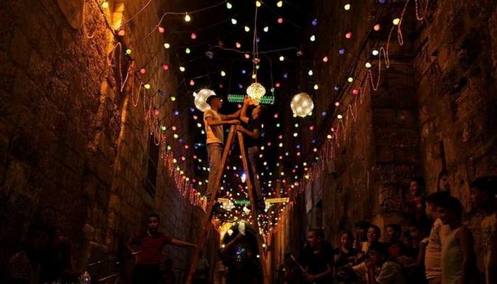 حرام فى هذه الحالة.. أمين الفتوى يوضح ضوابط تعليق الزينة والفوانيس فى رمضان