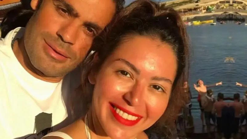 بصورة “بدون دبلة”.. لقاء الخميسي تُثير التساؤلات مجدداً حول علاقتها بمحمد عبد المنصف