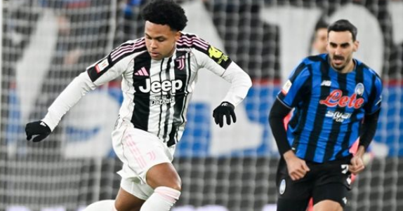 سقوط مدوٍ لليوفنتوس.. أتالانتا يقصي «السيدة العجوز» بثلاثية ويبلغ نصف نهائي كأس إيطاليا