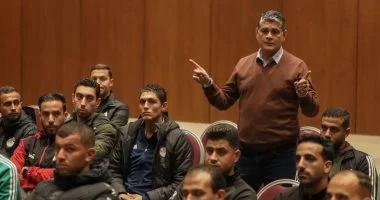 أوسكار رويز يبرئ الحكم محمود وفا ويؤكد بالفيديو عدم صحة ركلة جزاء الأهلي