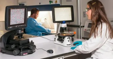 ابتكار بكتيري ذكي يلتهم أورام السرطان من الداخل