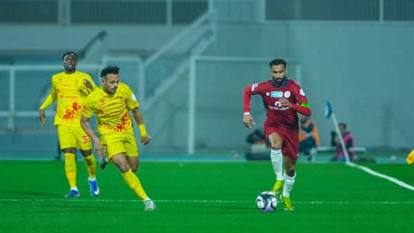 التعادل الإيجابي يفرض كلمته على مواجهة ضمك والقادسية الدوري السعودي
