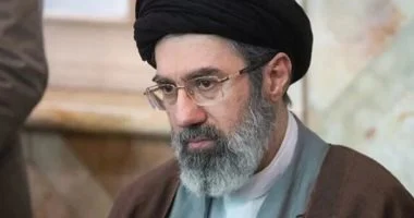 المرشد الإيراني يوجه رسالة لدول الخليج ويعلن مرحلة جديدة في إدارة مضيق هرمز