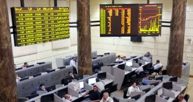 تباين أداء مؤشرات البورصة المصرية بمستهل تعاملات اليوم الخميس وتداولات تتجاوز 1.3 مليار جنيه