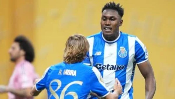 تعادل إيجابي يحسم مواجهة بورتو ونوتنجهام فورست في ذهاب ربع نهائي الدوري الأوروبي