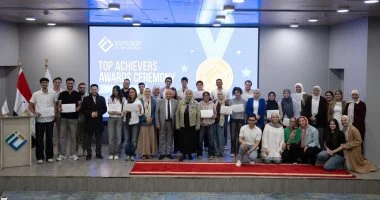 «جامعة مصر للمعلوماتية» تكرم 72 متفوقاً وتدعم طلاباً من ذوي الإعاقة بعد توقف منح دولية