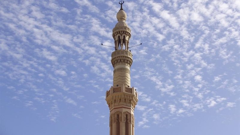 قبل نزول المساجد.. موعد صلاة الجمعة بعد تطبيق التوقيت الصيفي 2026