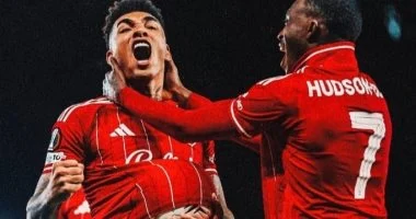 نوتينجهام فورست ينهي الشوط الأول متقدماً على بورتو بهدف وطرد في الدوري الأوروبي