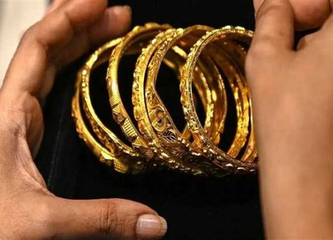 لمن يُعطى ذهب الأم بعد وفاتها؟.. الإفتاء تحسم الجدل