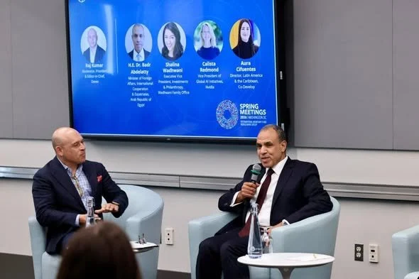 وزير الخارجية يستعرض جهود مصر في التحول الرقمي وحوكمة الذكاء الاصطناعي أمام البنك الدولي