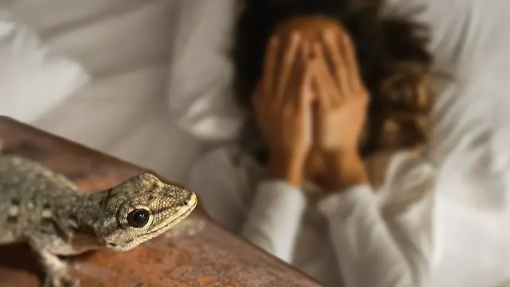 ما تفسير حلم الوزغ للعزباء ودلالات الوزغ الأسود والأبيض في المنام؟
