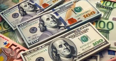 أسعار الدولار اليوم الجمعة 8/5/2026 في البنوك المصرية.. 52.77 جنيه للبيع بالبنك الأهلي