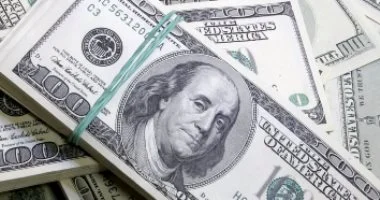 أسعار العملات اليوم الإثنين 4 مايو 2026 في مصر.. الدولار يرتفع قرشاً واحداً في البنوك