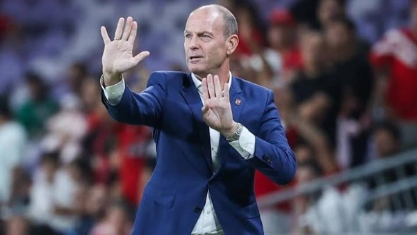 إبراهيم عبد الجواد: لا الأهلي يريد توروب ولا المدرب متمسك بالبقاء
