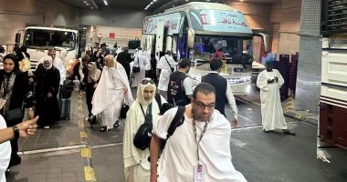 استمرار تدفق الحافلات لنقل الحجاج المصريين إلى صعيد عرفات