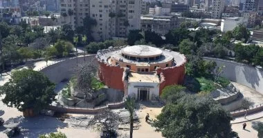استمرار رحلة البحث عن النسانيس الأربعة داخل مقابر العمود بالإسكندرية