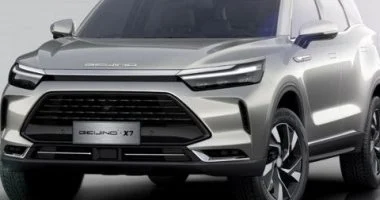 اعرف عدد المركبات الجمرك المرخصة والمؤمن عليها خلال أبريل 2026