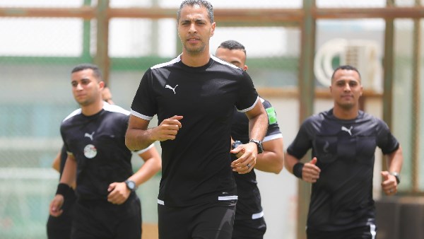 الدوري يشتعل .. استعدادت مكثفة من لجنة الحكام استعدادا للمباريات المتبقية
