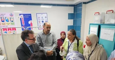 السفير الكندي يزور وحدة صحية بأسيوط لإطلاق مشروع «مسارات» لدعم السيدات