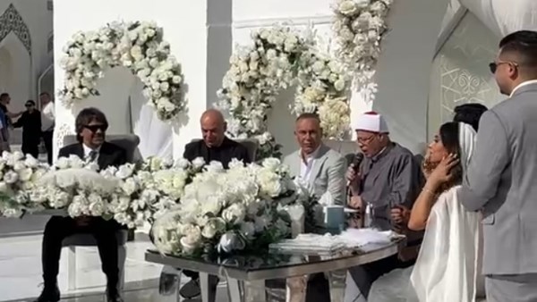 بحضور رموز الأهلي.. عقد قران ابنة مدير منتخب مصر| صور