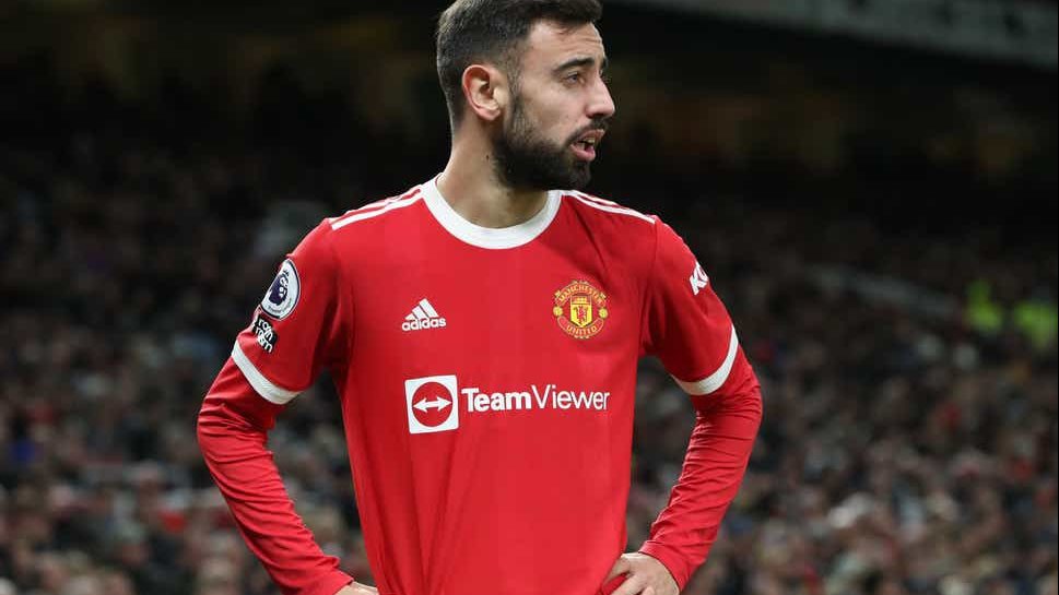 برونو فرنانديز يفوز بجائزة أفضل لاعب في الدوري الإنجليزي الممتاز
