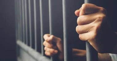 تتبعاه وألقيا شطة في وجهه ثم قتلاه.. الإعدام لشقيقين قتلا شابا في طوخ